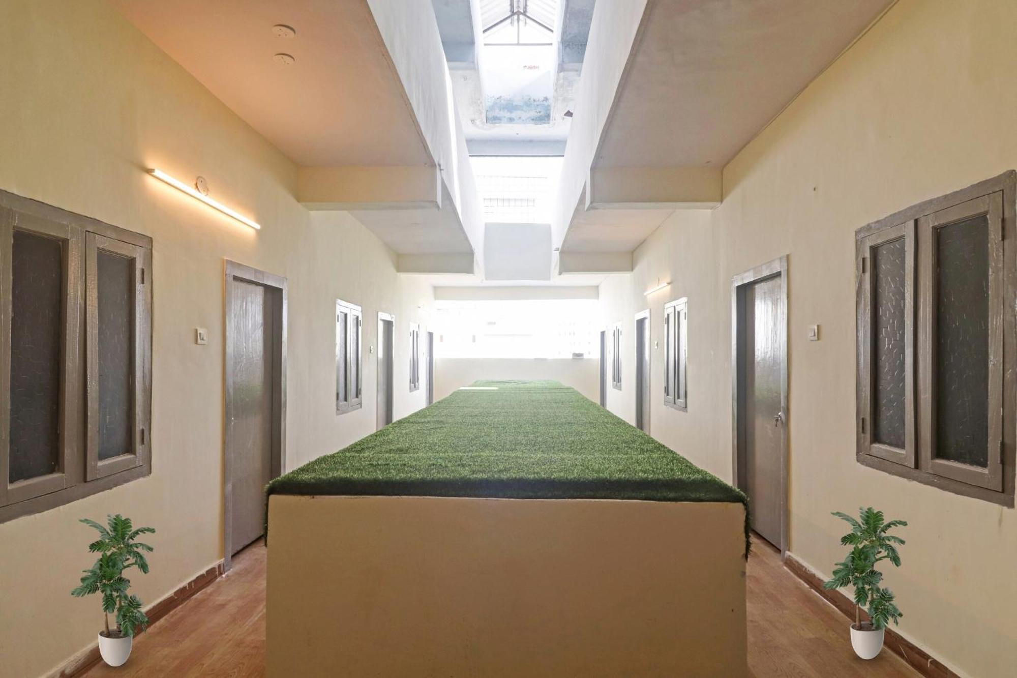 Hotel O Lavish Stay Hyderabad Eksteriør billede