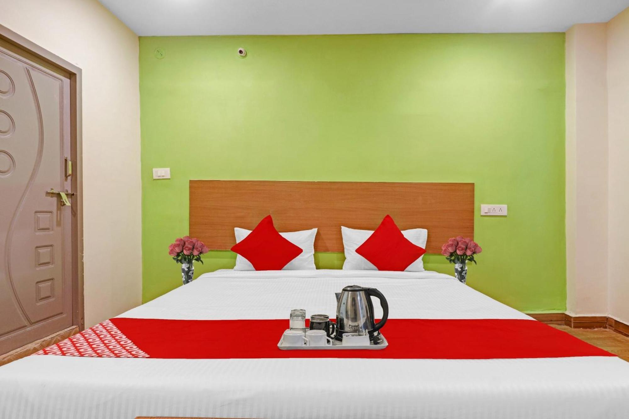 Hotel O Lavish Stay Hyderabad Eksteriør billede