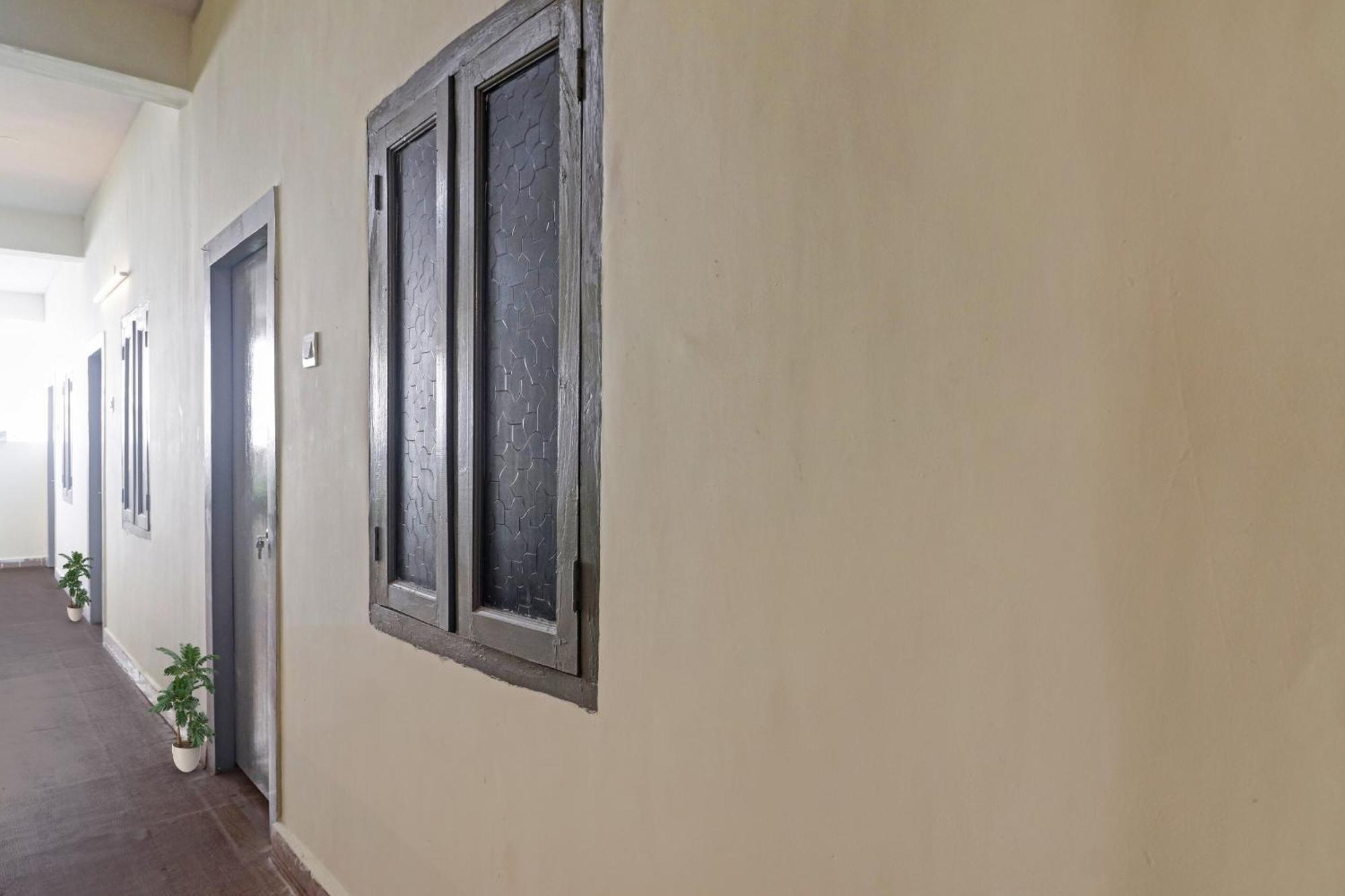 Hotel O Lavish Stay Hyderabad Eksteriør billede